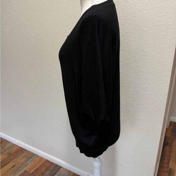 Black Women's Top by H&M - Size Medium - Picture 4 of 16